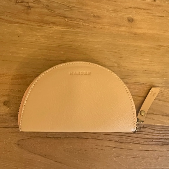 MANDRN Wedge Wallet in Sand - Picture 1 of 4